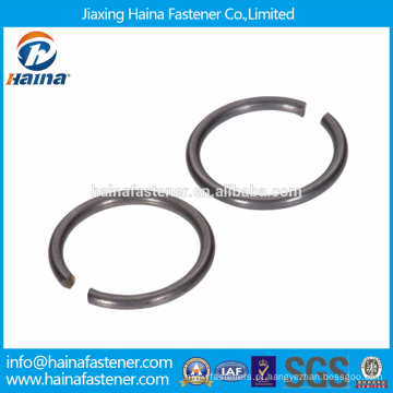 Em estoque China Supplier DIN 7993 aço inoxidável com zinco Roundwire snap anéis para eixo